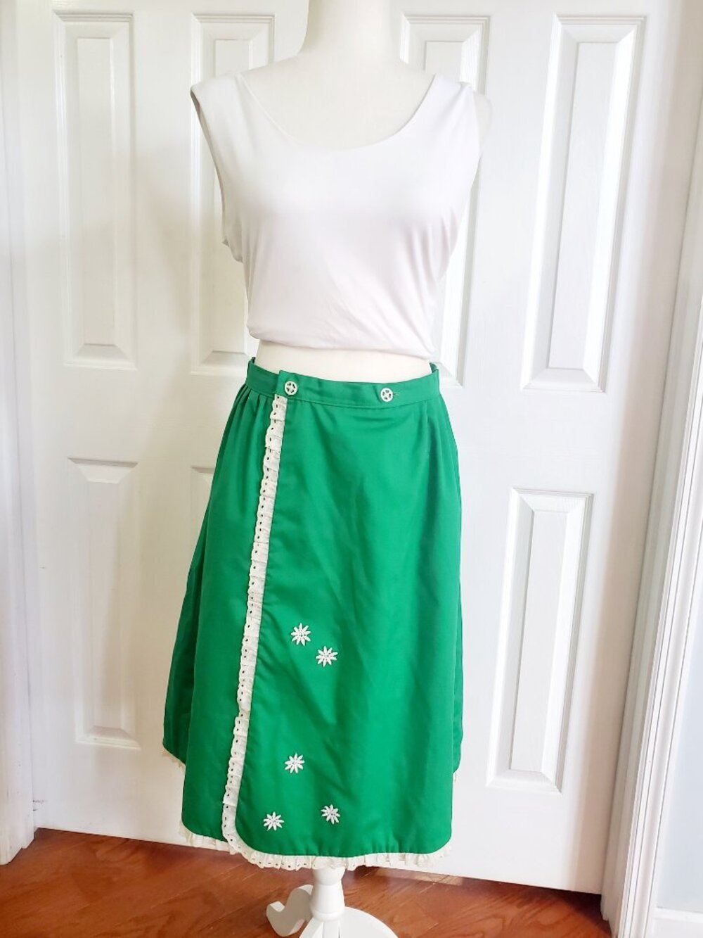 Vintage Reversible Cottagecore Wrap Skirt Green Floral Eyelet Prairie Midi Skirt - Picture 4 of 16